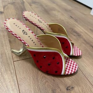 Katy Perry Watermelon Heels
Size 10
New in box